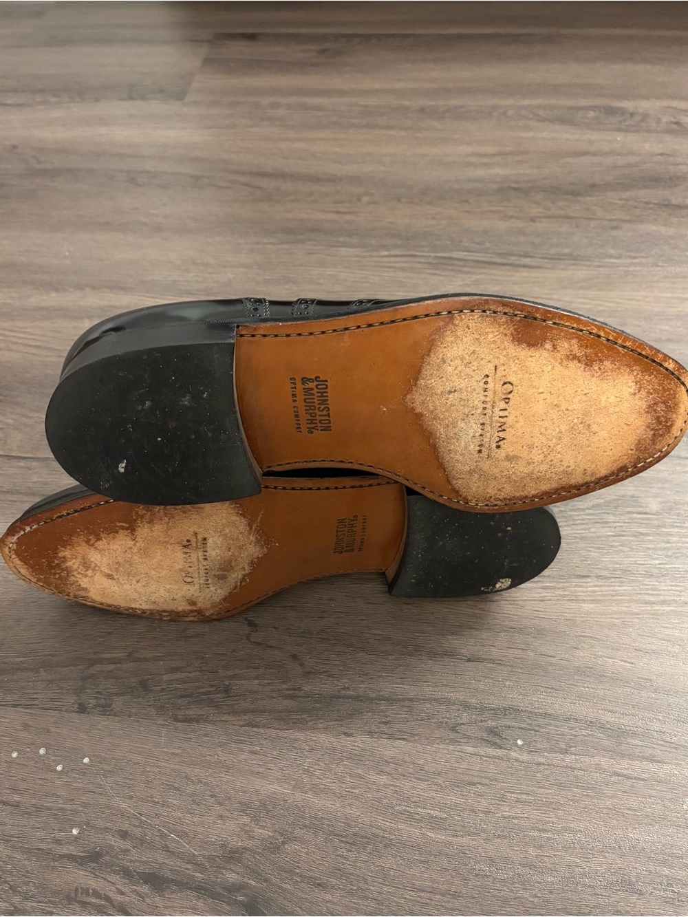 Johnston & Murphy Black Wingtip Shoe - Picture 4 of 7